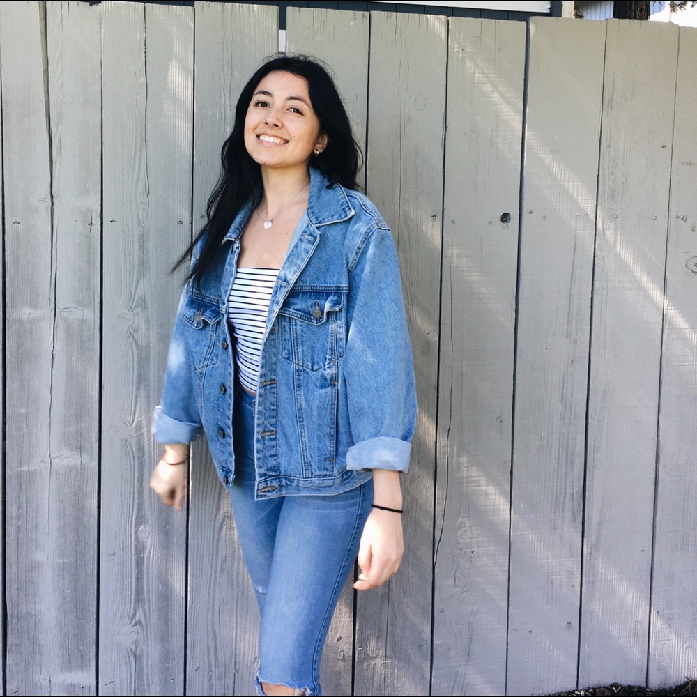 Meet your Posher, Carolina